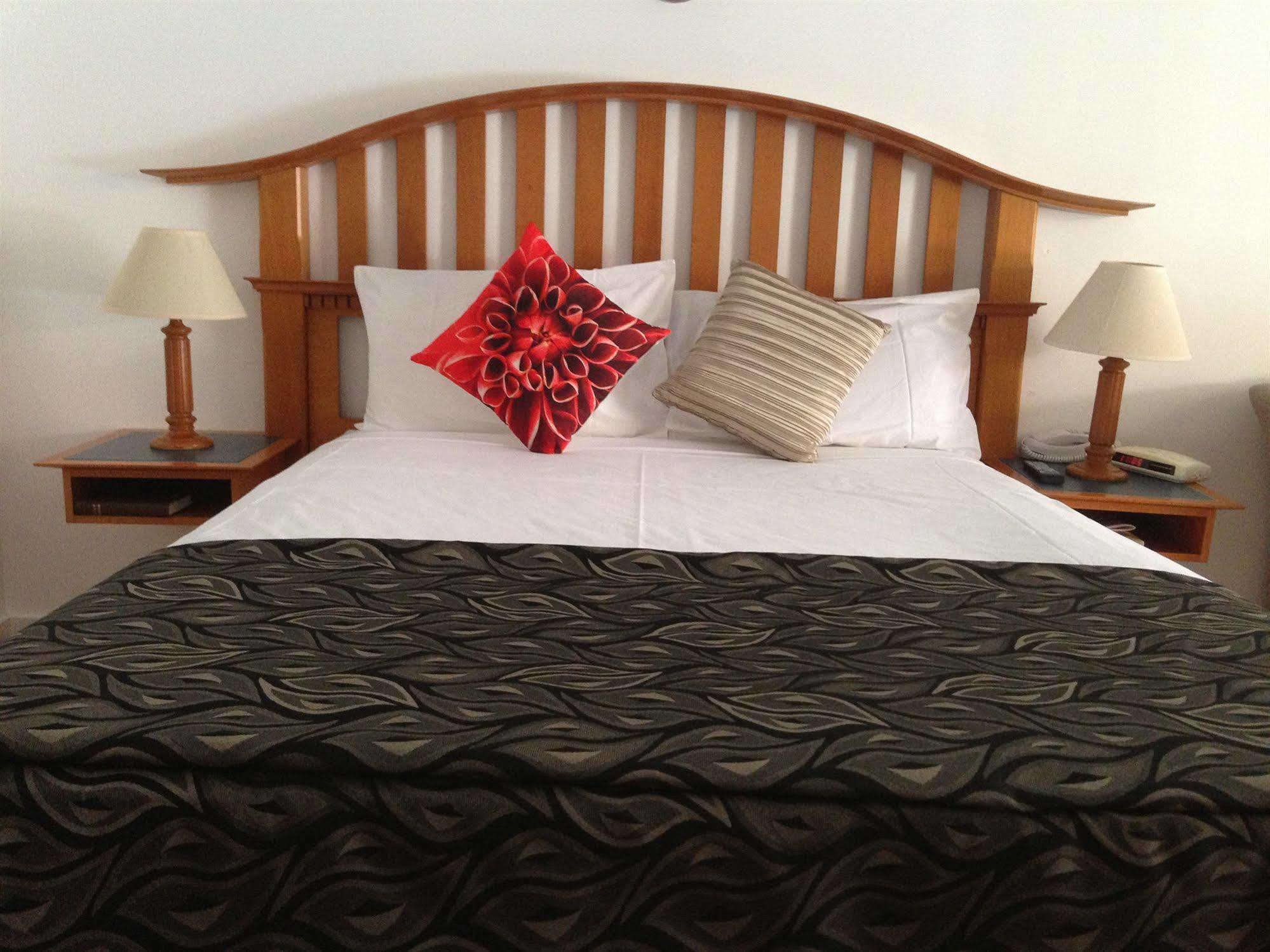 Sugar Country Motor Inn Μπούνταμπεργκ Εξωτερικό φωτογραφία